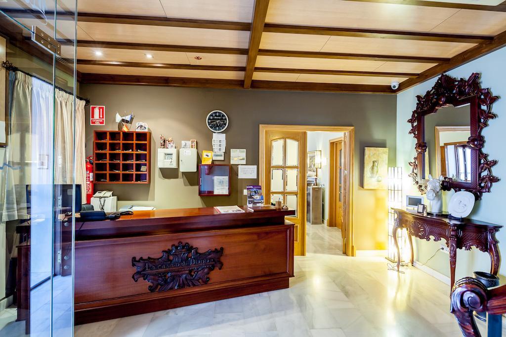 Hotel Las Casas Del Duque Осуна Екстер'єр фото