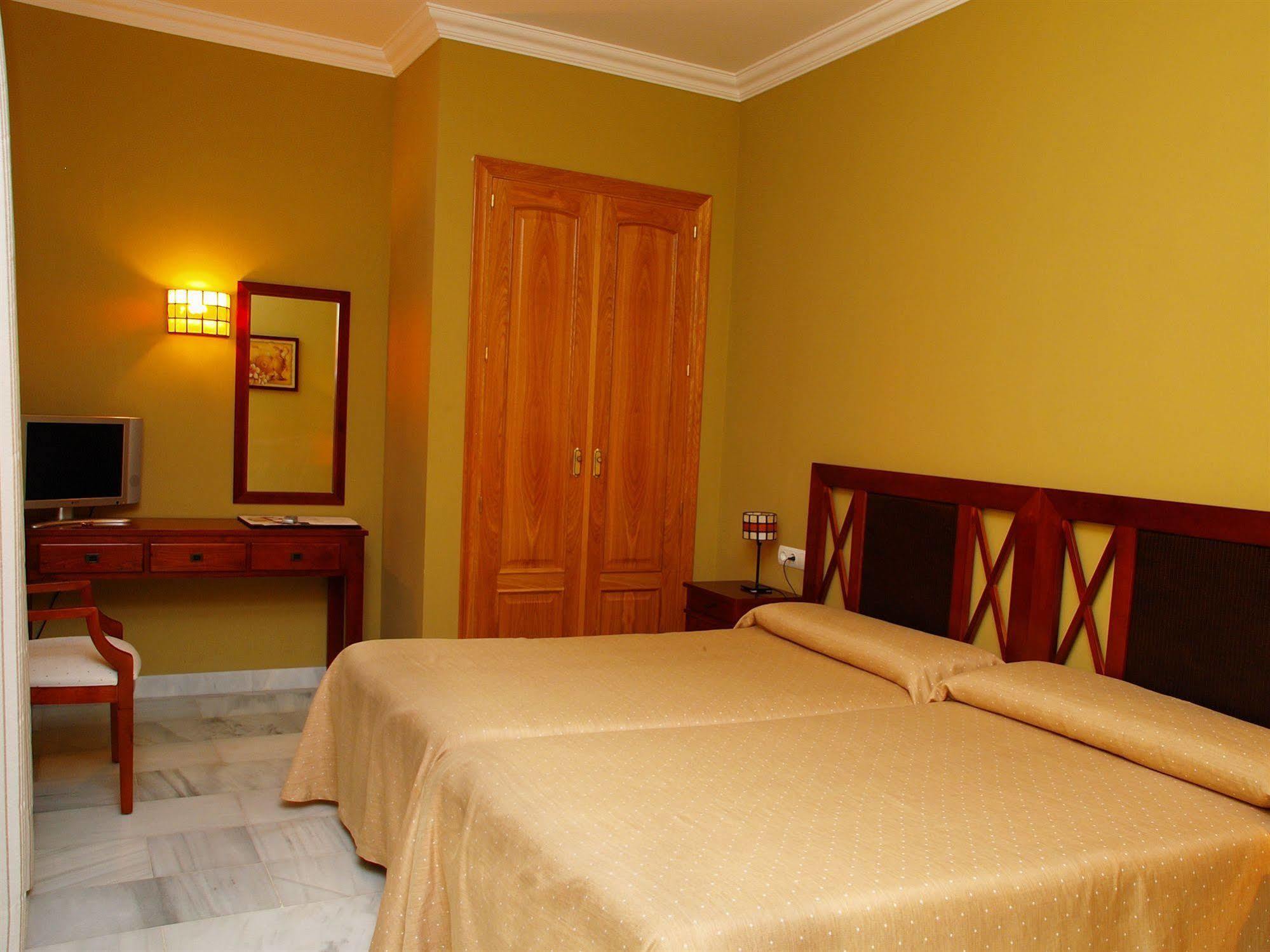 Hotel Las Casas Del Duque Осуна Екстер'єр фото